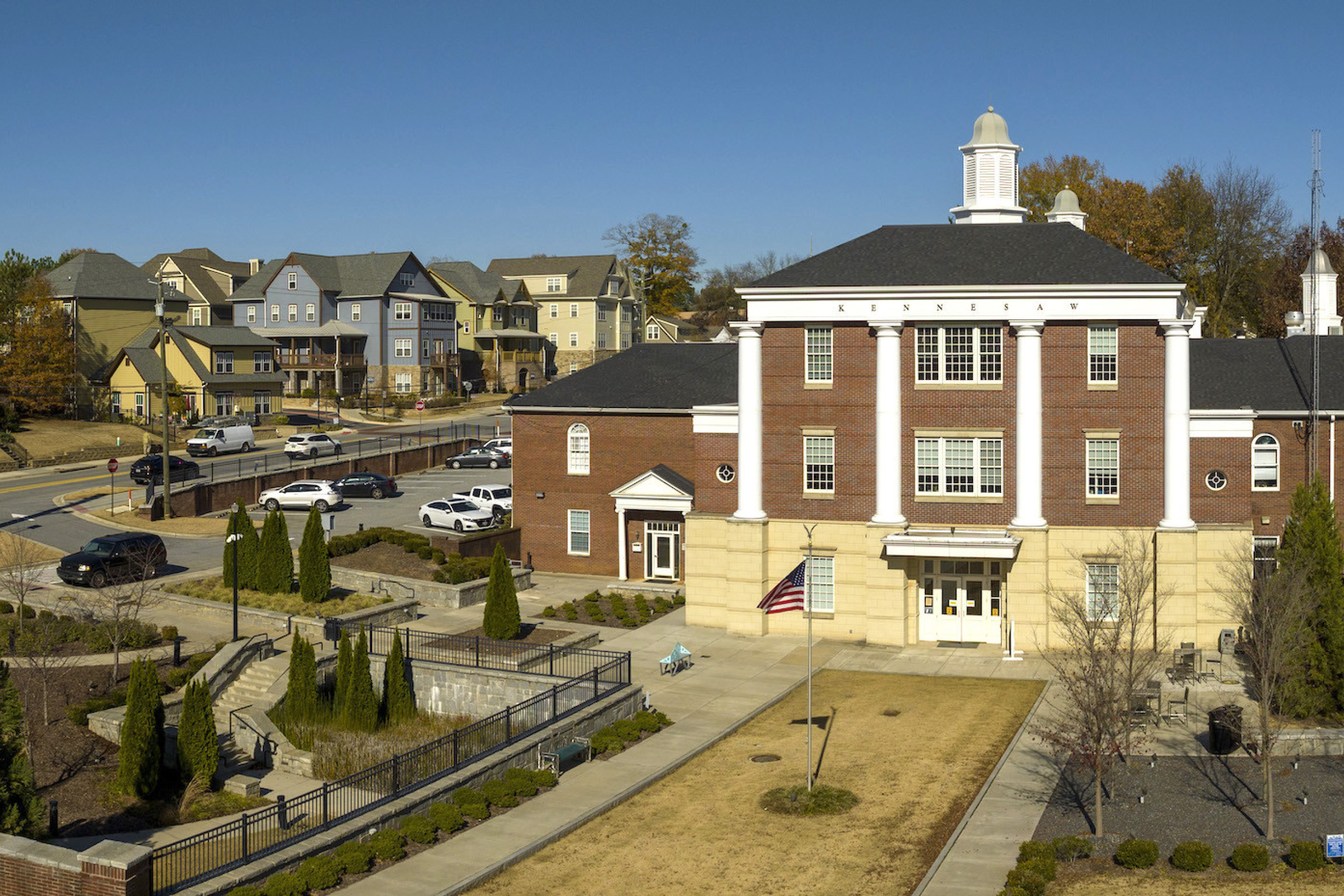 Aerial view of Kennesaw courthouse